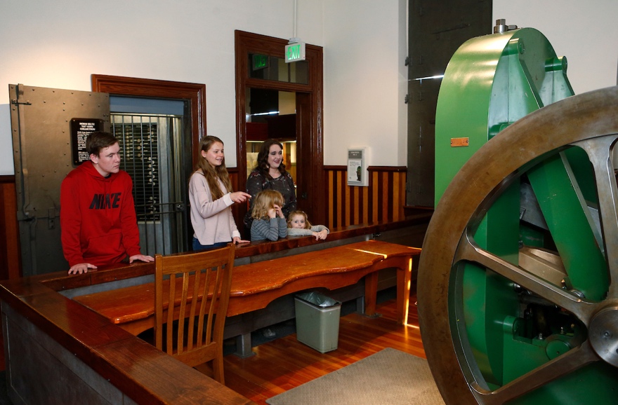 can you visit the carson city mint