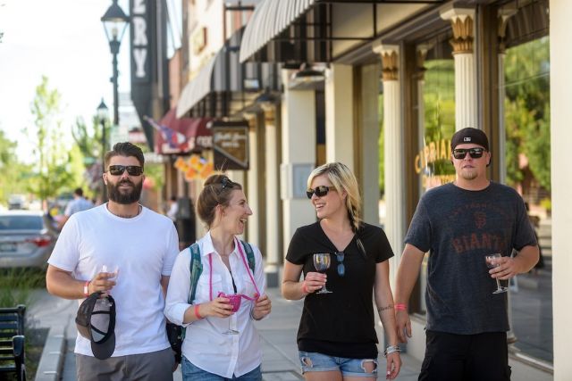 Join in on the fun downtown for the monthly Carson City Wine Walk this Saturday, July 2nd from 1p-5p. Wear your red, white, and blue to fit the theme. 🍷