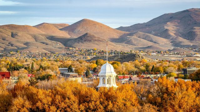 The most magical time of year in the capital city has to be the month of October. Check out our link in bio to find our blog page filled with helpful information on planning your trip here this autumn. 🍂
#visitcarsoncity #carsoncity #nevada #fall #autumn #capital #capitol